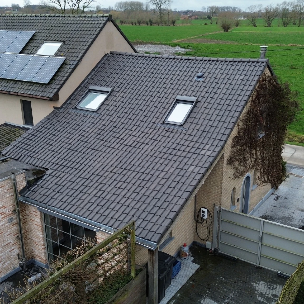 Totale dakrenovatie te Tollembeek