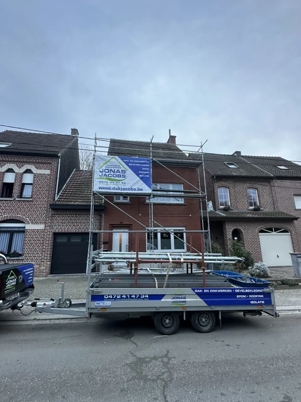 Totale dakrenovatie te Geraardsbergen