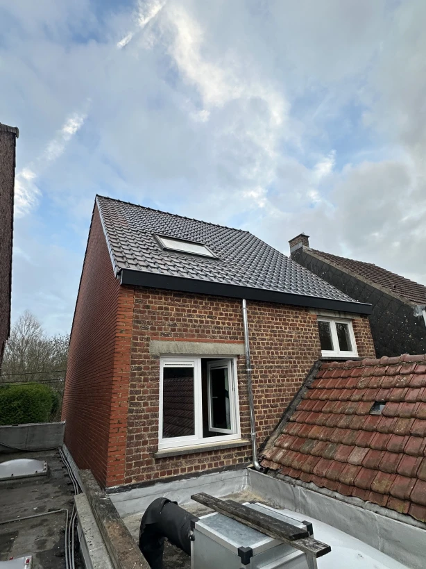 Totale dakrenovatie te Geraardsbergen