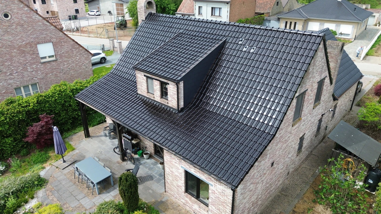 Totale dakrenovatie te Outer