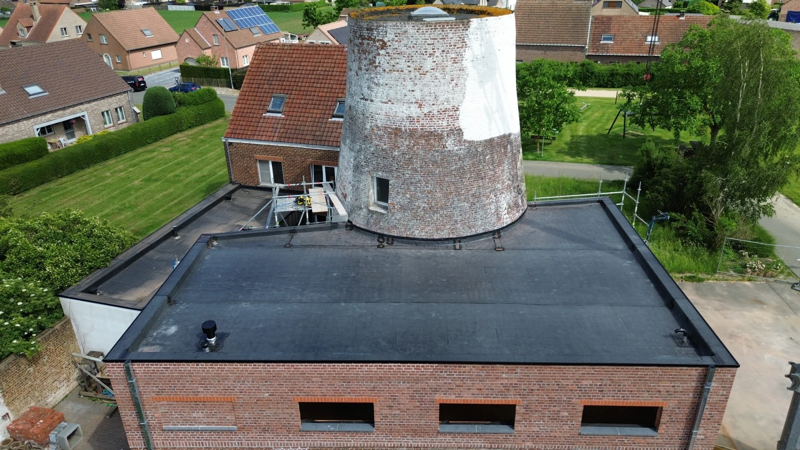 Plat dak project Flietermolen te Tollembeek