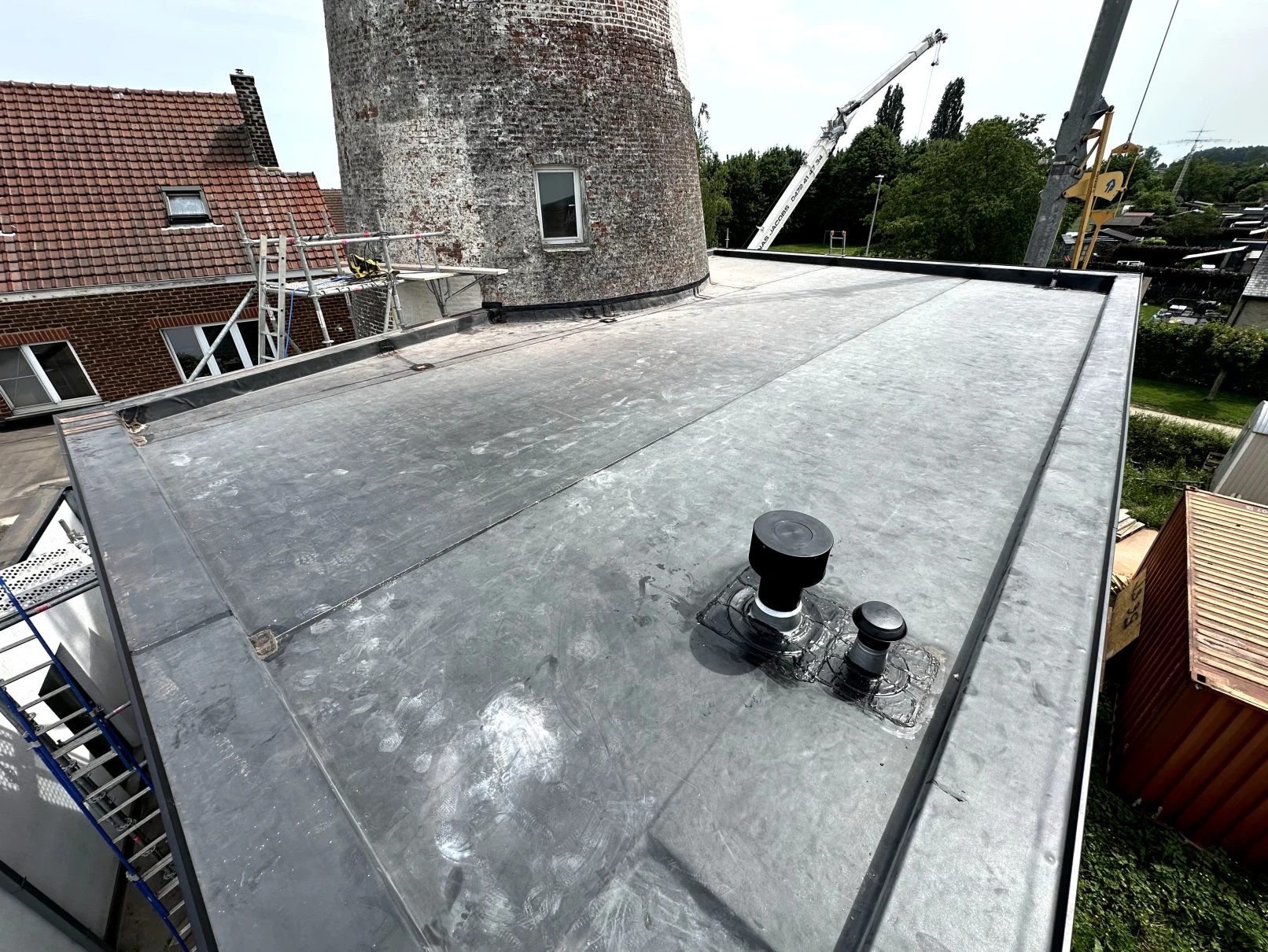 Plat dak project Flietermolen te Tollembeek
